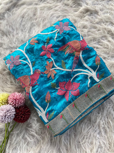 Soft Space Silk Saree With Colorful Thread Work And Muniya Border