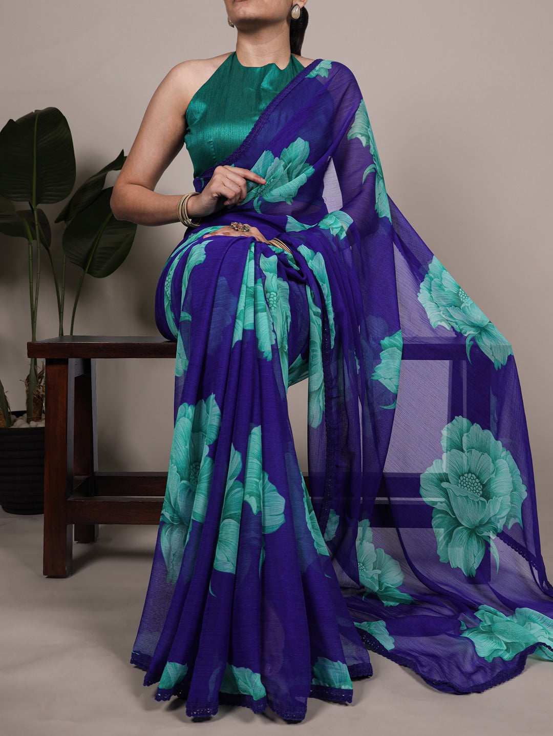 Chiffon Floral Printed Saree with Lace Border – Lightweight Saree Collection