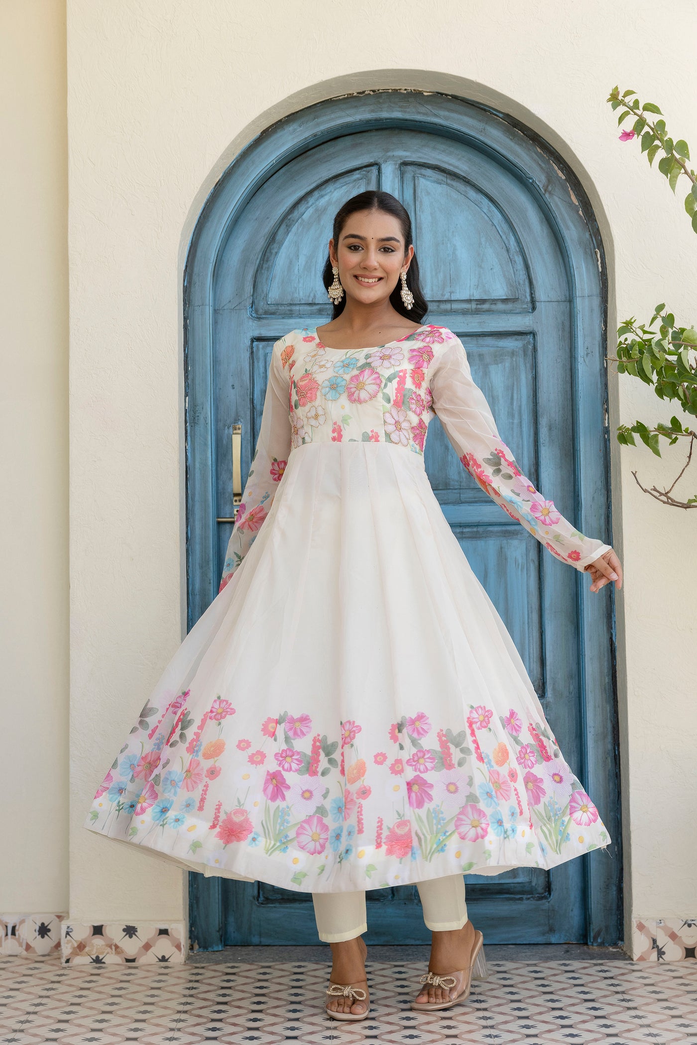 White Color Heavy Organza Silk Anarkali With Fancy Dupatta