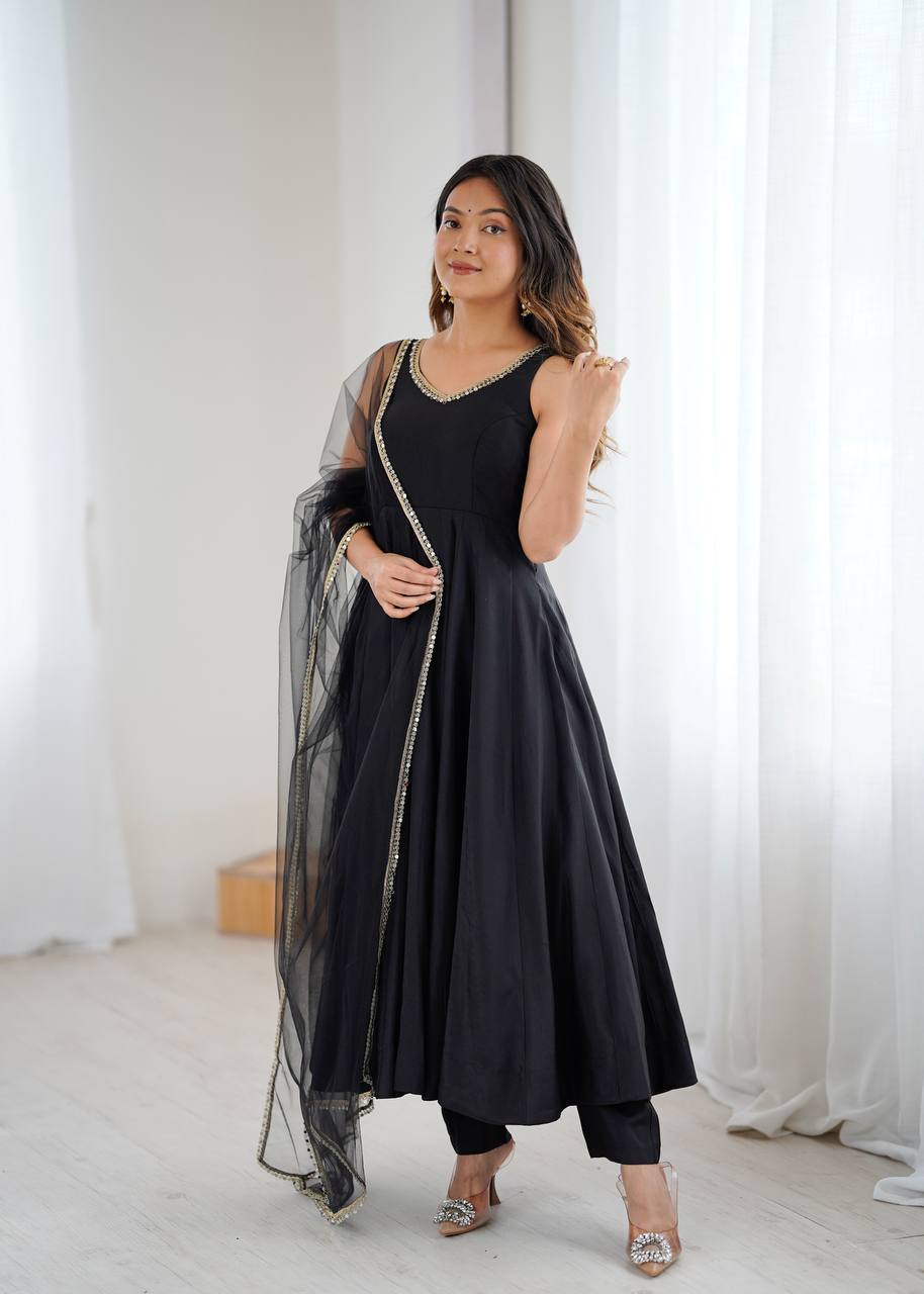 Black Anarkali Suit With Golden Border Dupatta