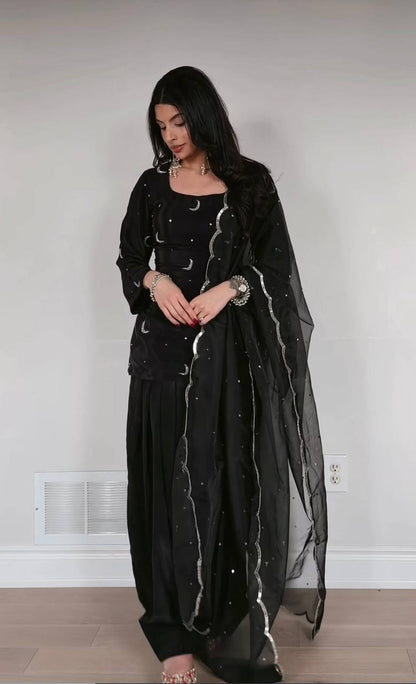 Black Farshi Suit Set With Moon Embroidery And Dupatta