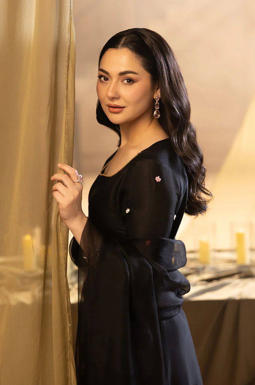 Black Embroidered Salwaar Suit With Floral Work And Net Dupatta