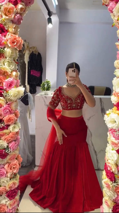Red Embroidered Sweetheart Neck Blouse with Mermaid Lehenga Skirt And Net Dupatta Set