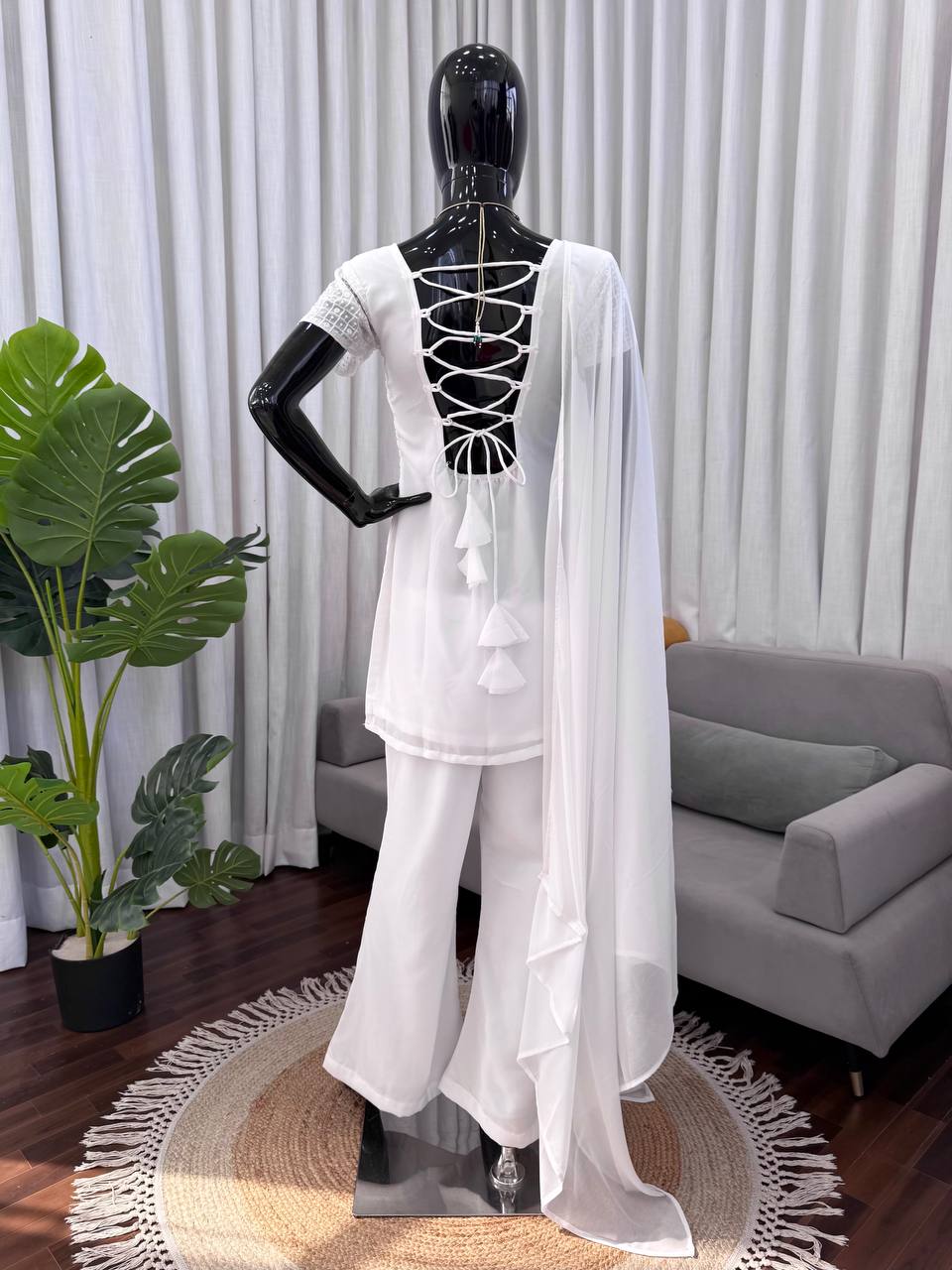 White Iconic 90's Style Set With Dupatta And Pant
