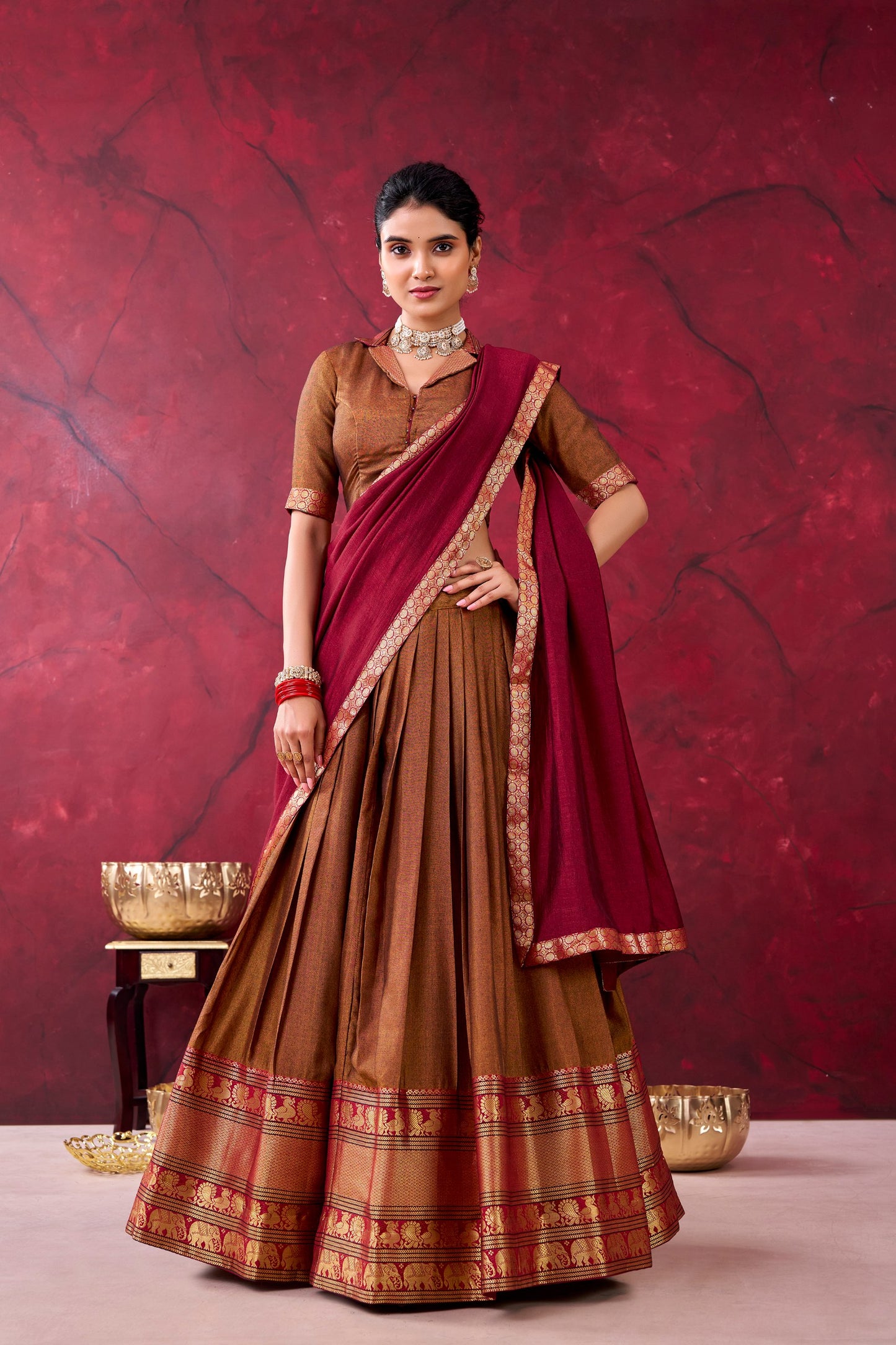 Antique Gold Narayan Pet With Maroon Dupatta And Zari Border