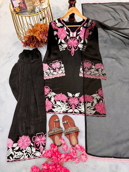 Black Floral Embroidered Kurta Set With Lace Dupatta