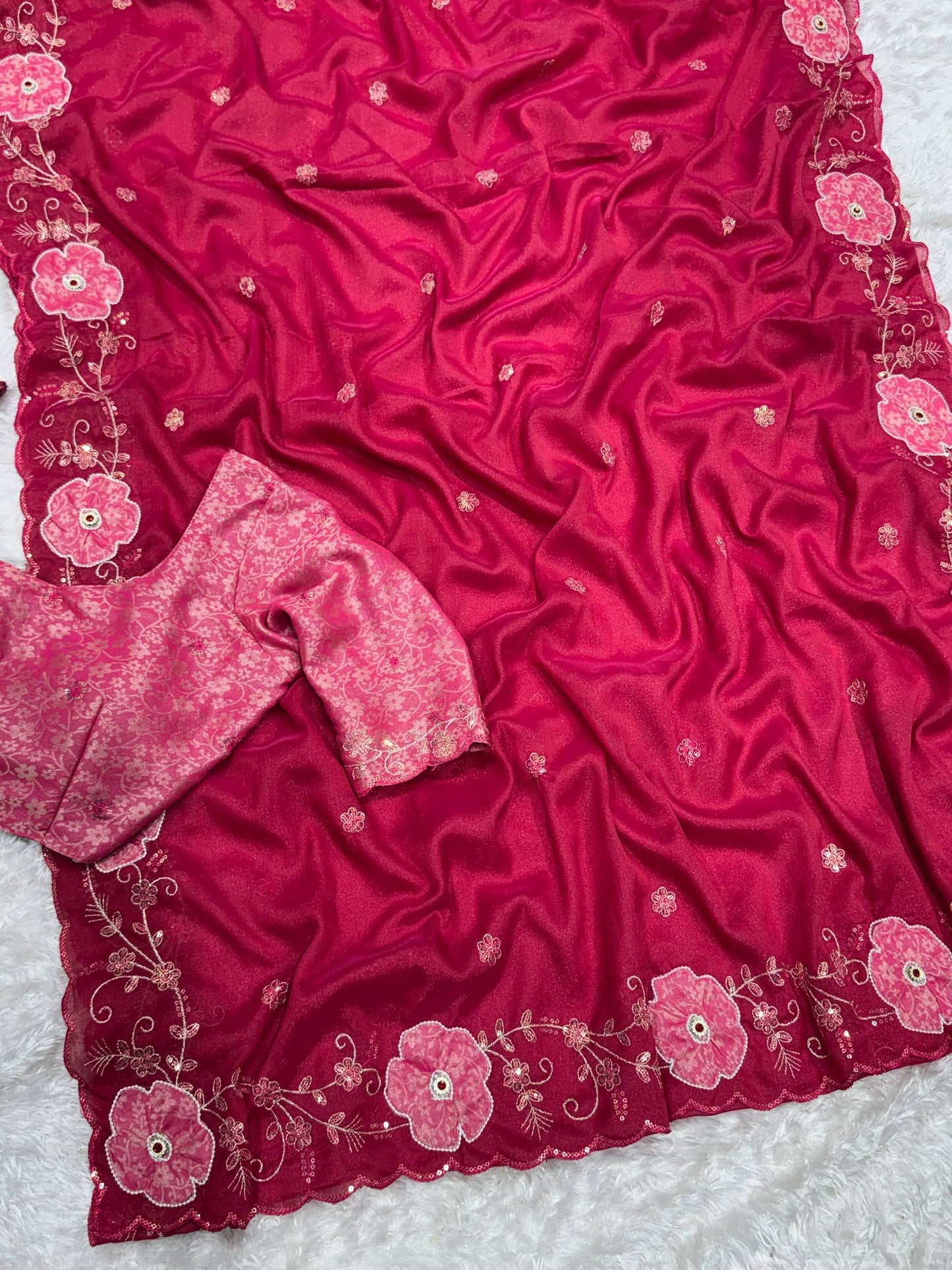 Designer Floral Border Saree With Brocade Un-Stitched Blouse
