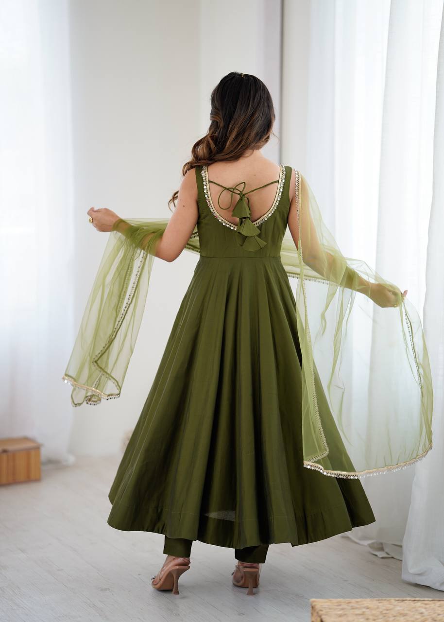 Elegant Flared Anarkali Gown With Dupatta