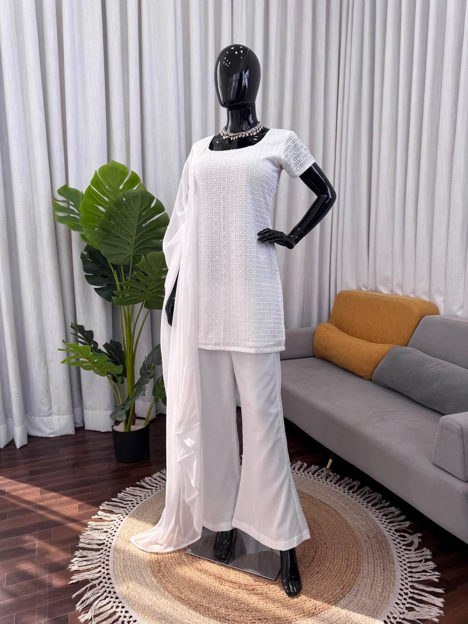 White Iconic 90's Style Set With Dupatta And Pant