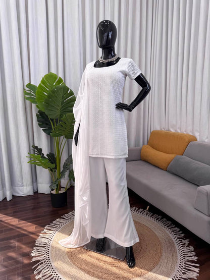 White Iconic 90's Style Set With Dupatta And Pant