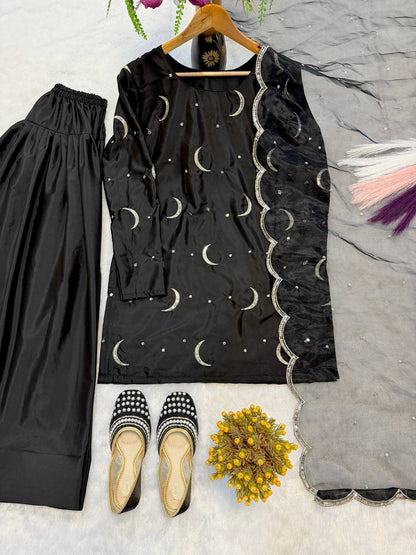 Black Farshi Suit Set With Moon Embroidery And Dupatta