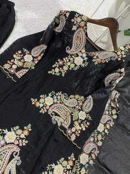 Floral-Paisley Thread Work Kurta Set With Flared Palazzo
