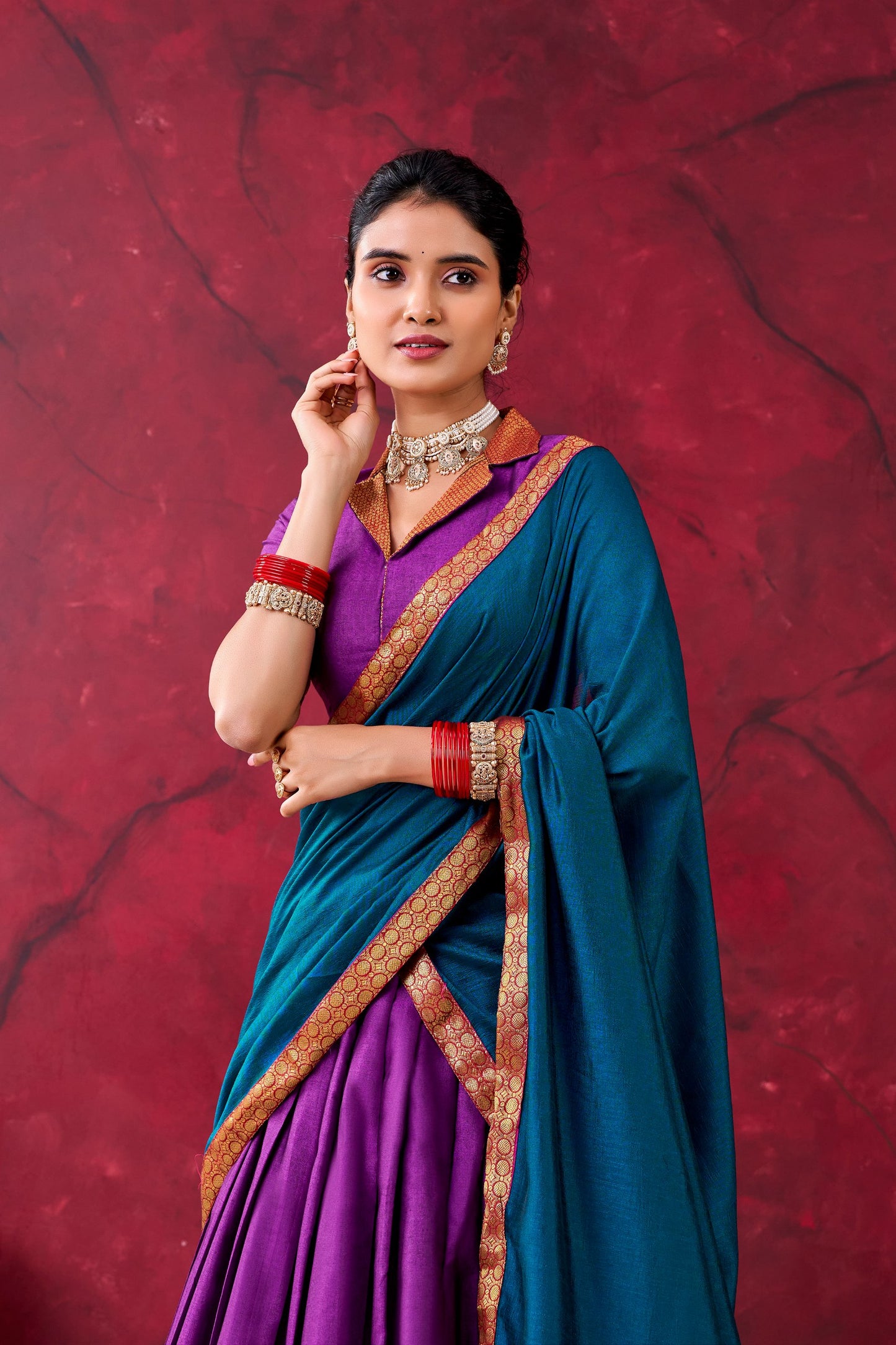 Royal Purple Narayan Pet With Teal Blue Dupatta And Zari Border